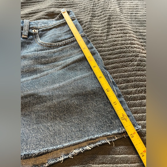 Madewell Dark Wash Denim Jean Cut Off Shorts | size 29 - Picture 6 of 7